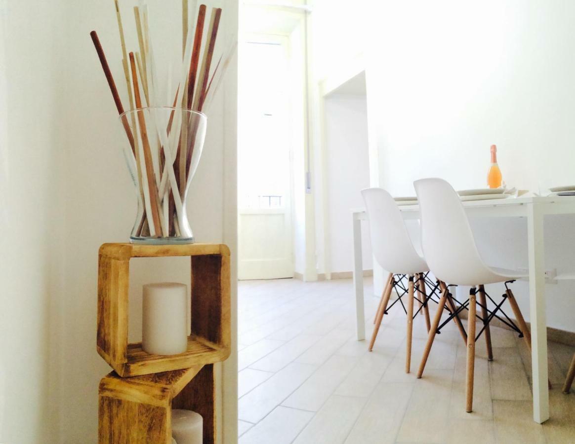 Napoli Centro Suite - Duomo Apartment المظهر الخارجي الصورة