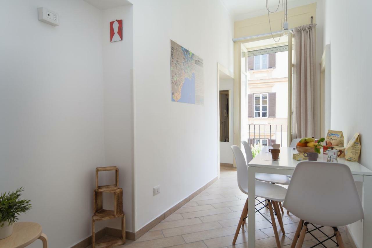Napoli Centro Suite - Duomo Apartment المظهر الخارجي الصورة
