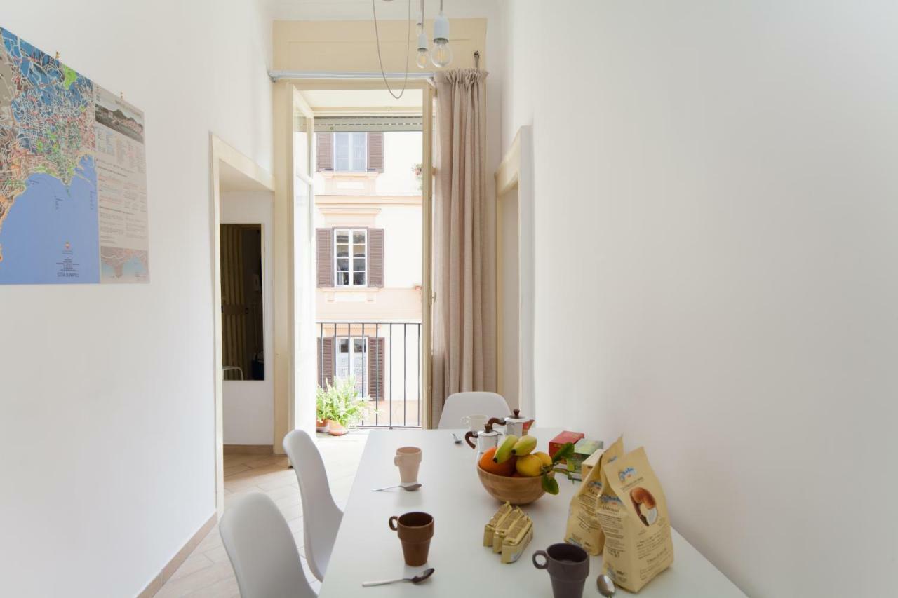 Napoli Centro Suite - Duomo Apartment المظهر الخارجي الصورة