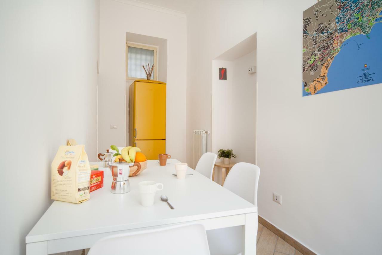 Napoli Centro Suite - Duomo Apartment المظهر الخارجي الصورة